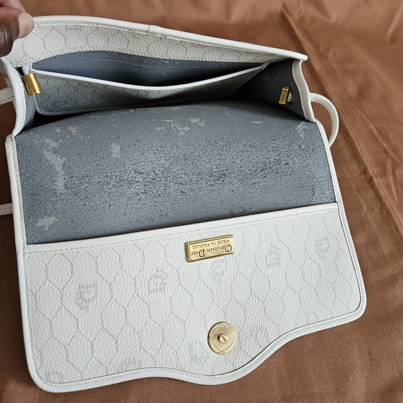 Women's Christian Dior White Leather Crossbody Bag  (Limited Edition) - Picture 7 of 16